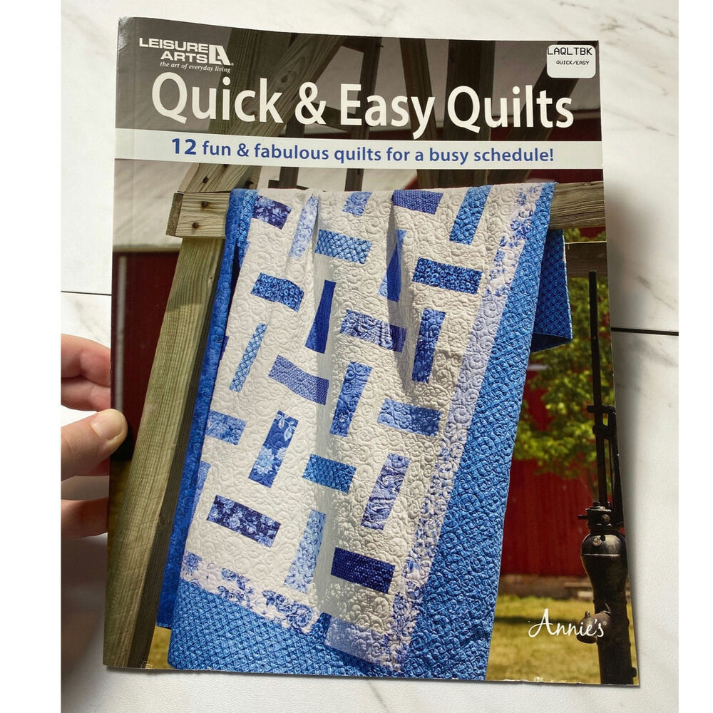 Quick & Easy Quilts: 12 Fun & Fabulous Quilts... by Annie's Paperback workbook